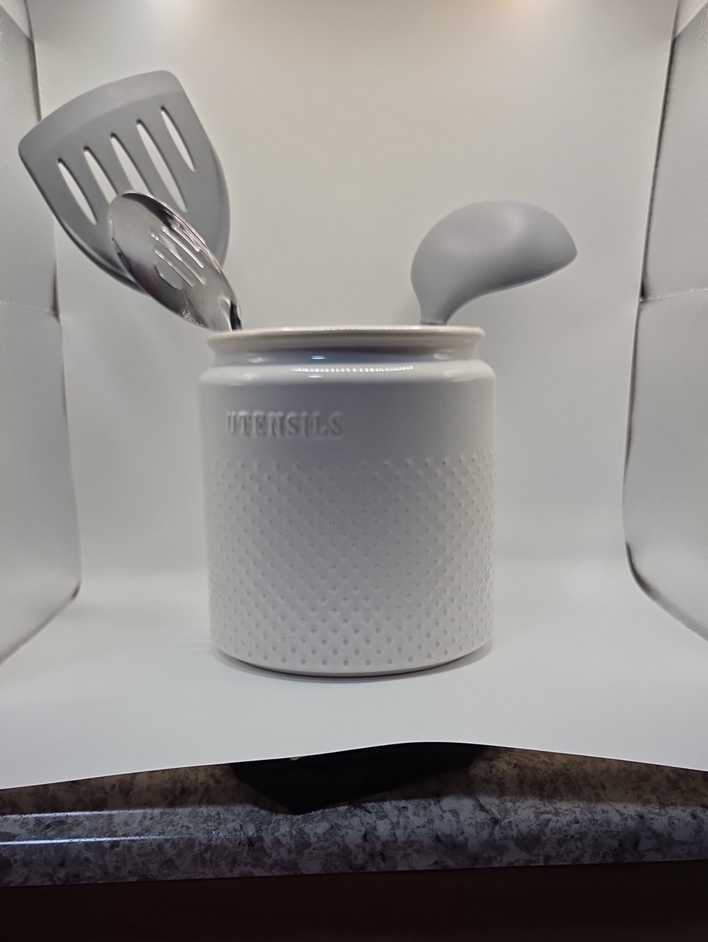 Better Homes And Gardens Ceramic Crock Utensil Holder With 3 Utensils